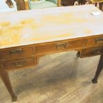 267 7520 WRITING DESK